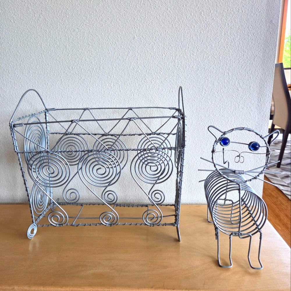 Wire Cat and Basket Set